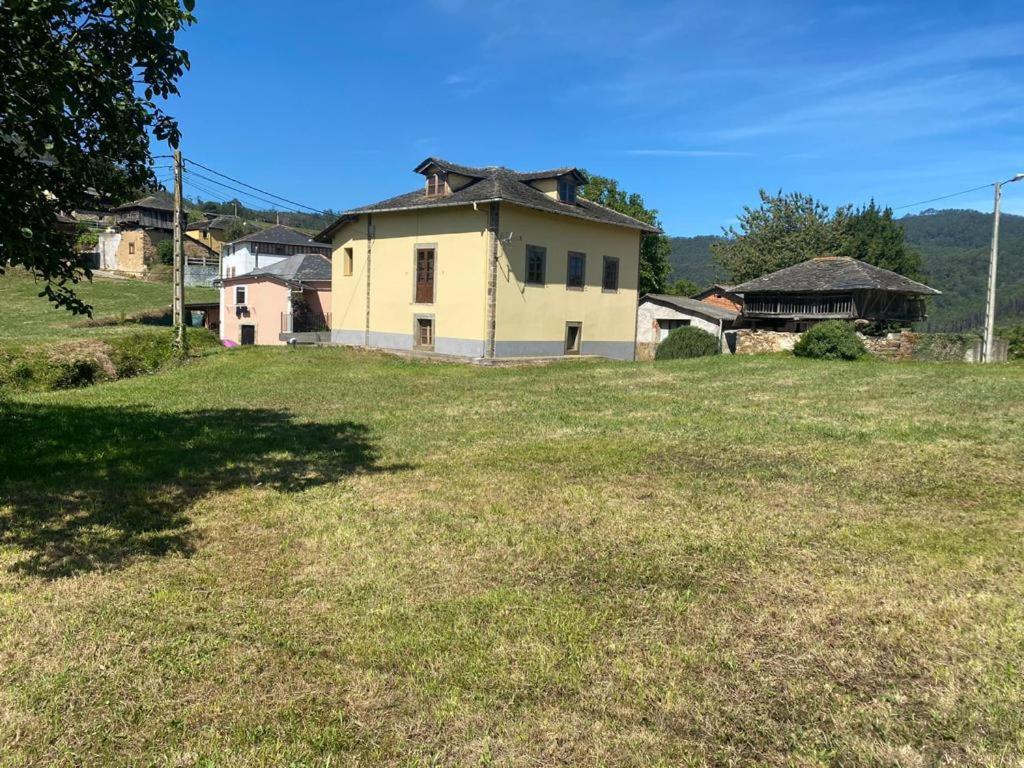 Casa Ezequiel Villa Trevías Eksteriør bilde